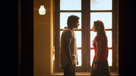 Naanum Rowdydhaan (2015) Image
