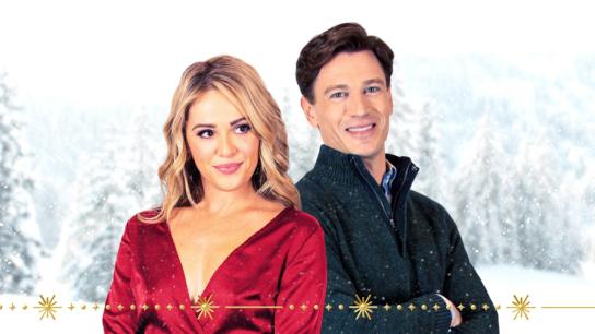 A Very Charming Christmas Town (2020) Image