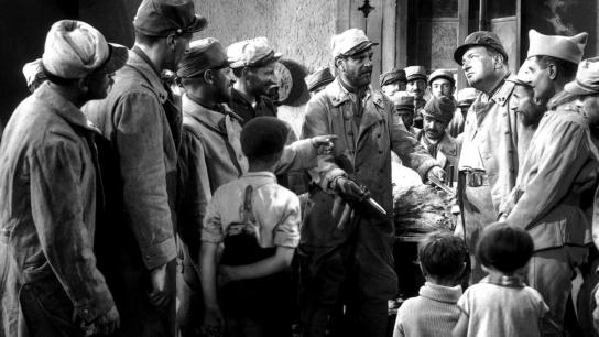 Wooden Crosses (1932) Image