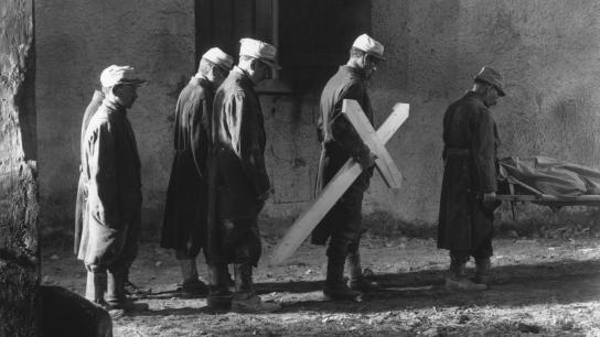 Wooden Crosses (1932) Image