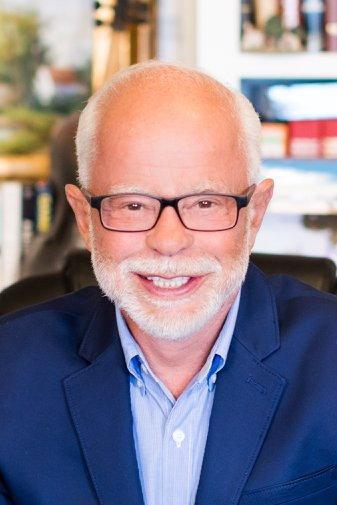 Jim Bakker Image