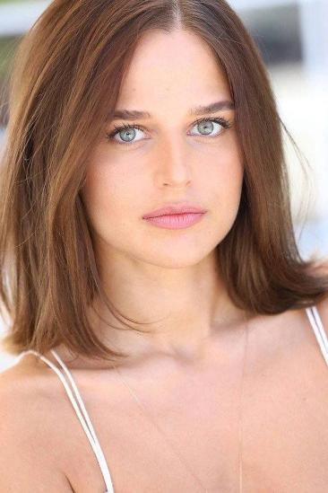 Stephanie Nur Image