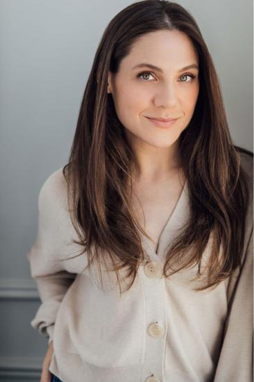 Lauren Collins Image