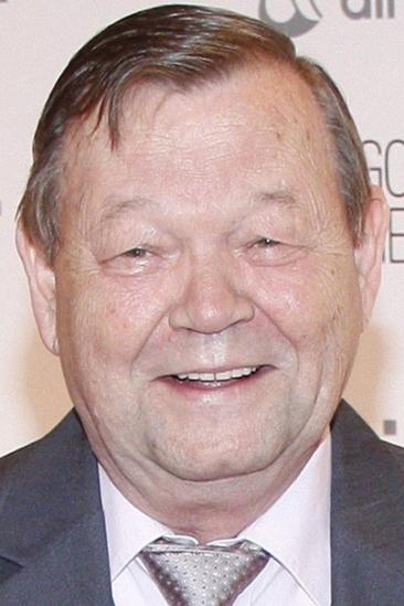 Ernst-Georg Schwill Image