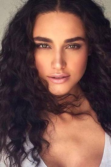 Débora Nascimento Image