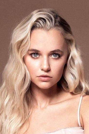 Madison Iseman Image