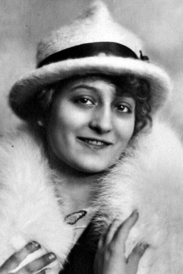 Eva May Image