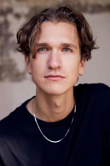 Alex Junge Image