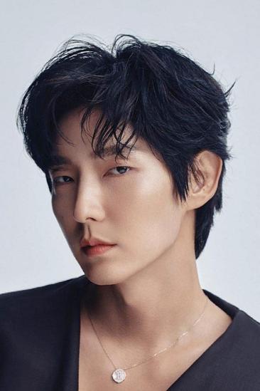 Lee Joon-gi Image