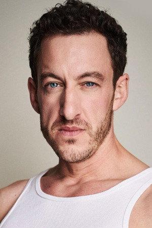 Oliver Powell Image