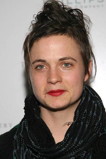 Savannah Knoop Image