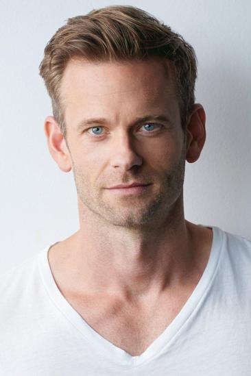 Eric Johnson Image