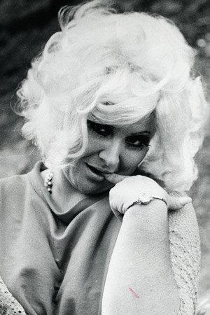 Wilza Carla Image