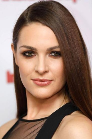 Anna Passey Image