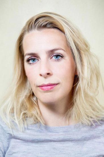 Sara Pascoe Image