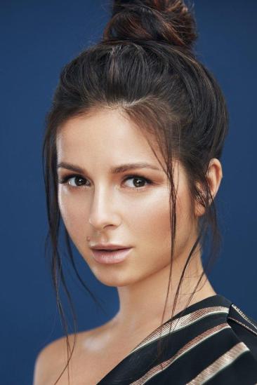 Anna Shurochkina Image