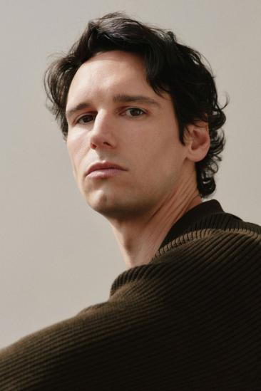 Cory Michael Smith Image