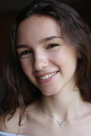 Julia Dumont Image