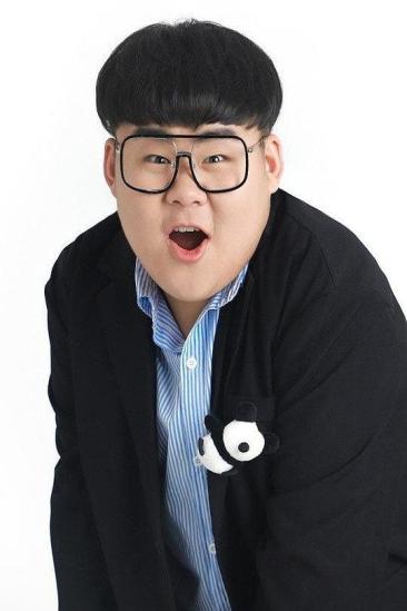 Kang Qixuan Image
