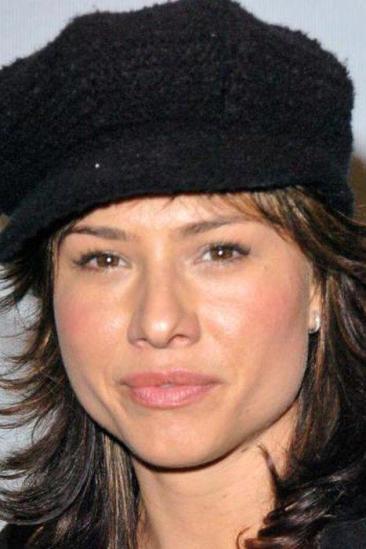 Sara Suzanne Brown Image