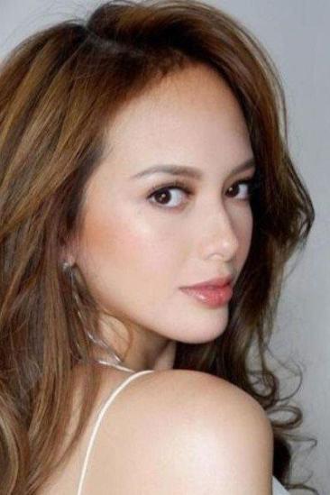 Ellen Adarna Image