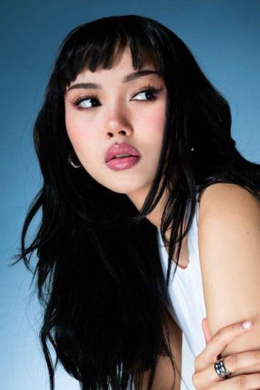 Shakira Jasmine Image