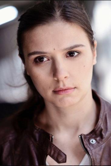 Aline Adam Image