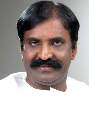 Vairamuthu Image