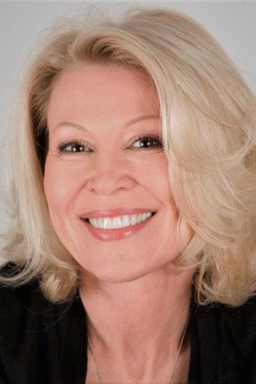 Leslie Easterbrook Image