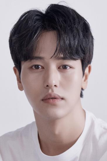 Lee Jung-hyoung Image
