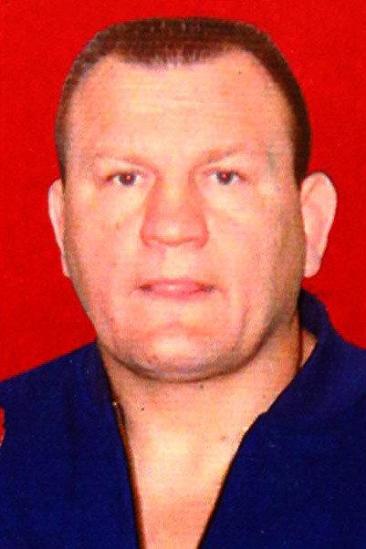 Gene Kiniski Image