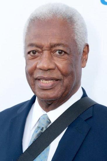 Oscar Robertson Image