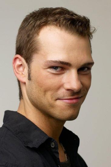 Shawn Roberts Image