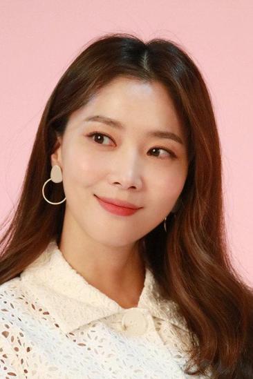 Oh Yoon-ah Image