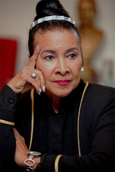 Xernona Clayton Image