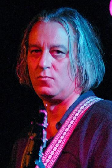 Peter Buck Image