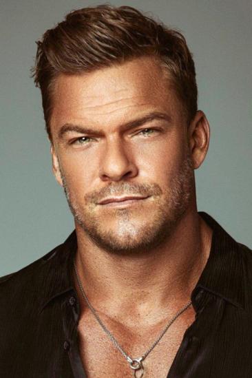 Alan Ritchson Image