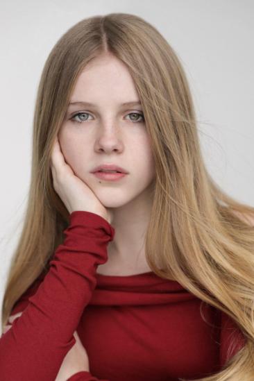 Alyla Browne Image