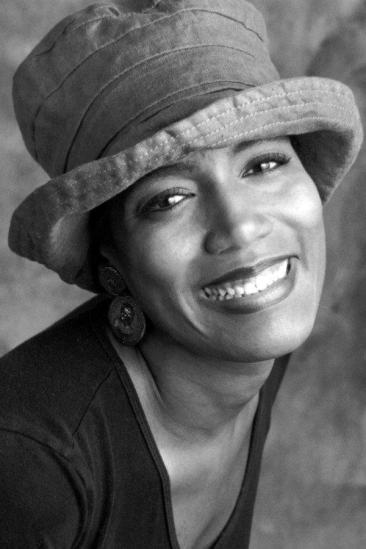 Nancy Giles Image