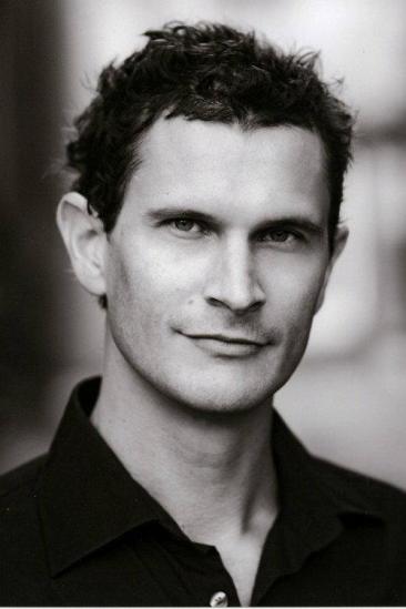 Hugh Sexton Image