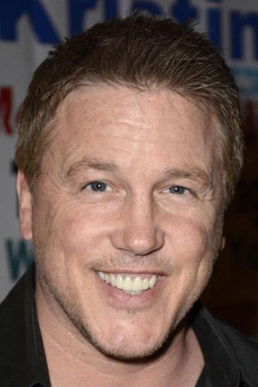 Lochlyn Munro Image