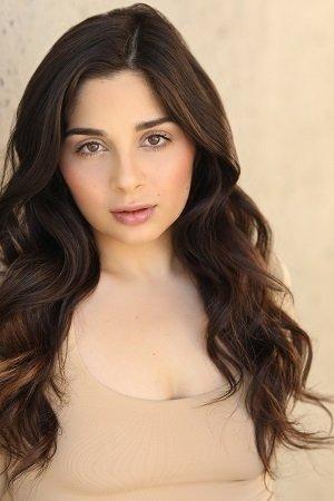 Alina Desmond Image