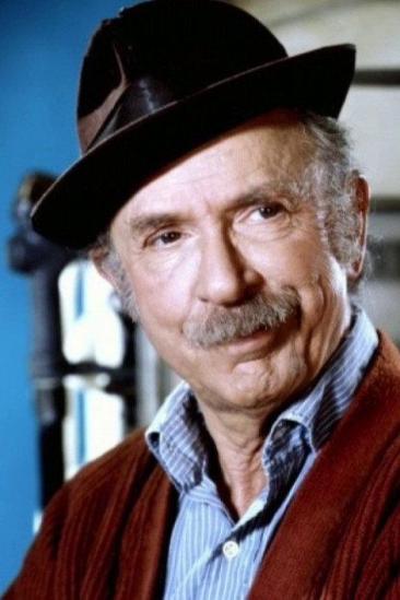 Jack Albertson Image