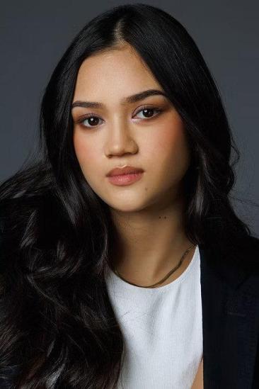 Kyana Pacis Image
