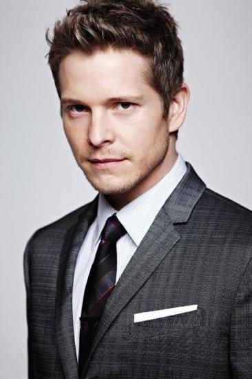 Matt Czuchry Image