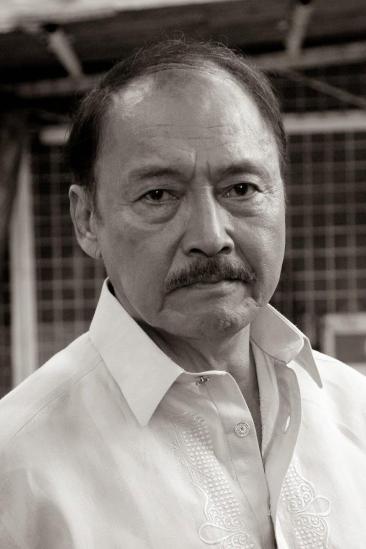 Robert Arevalo Image