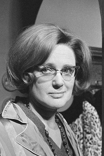 Henny Alma Image