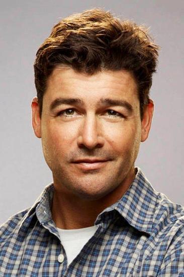 Kyle Chandler Image