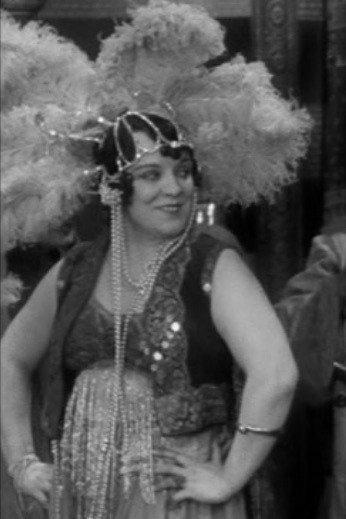 Lola Harvey Image