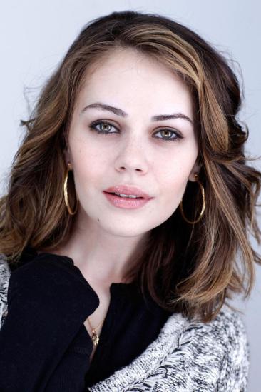 Alexis Dziena Image